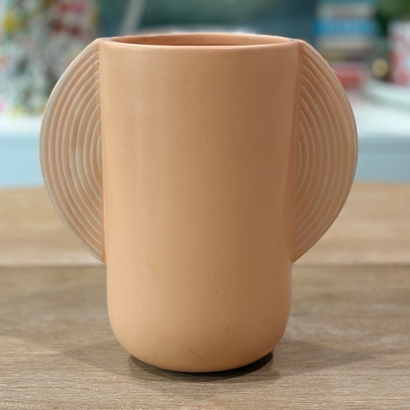 NWT Anthropologie Coral  Handpainted Stoneware Vase, Medium - Picture 1 of 6